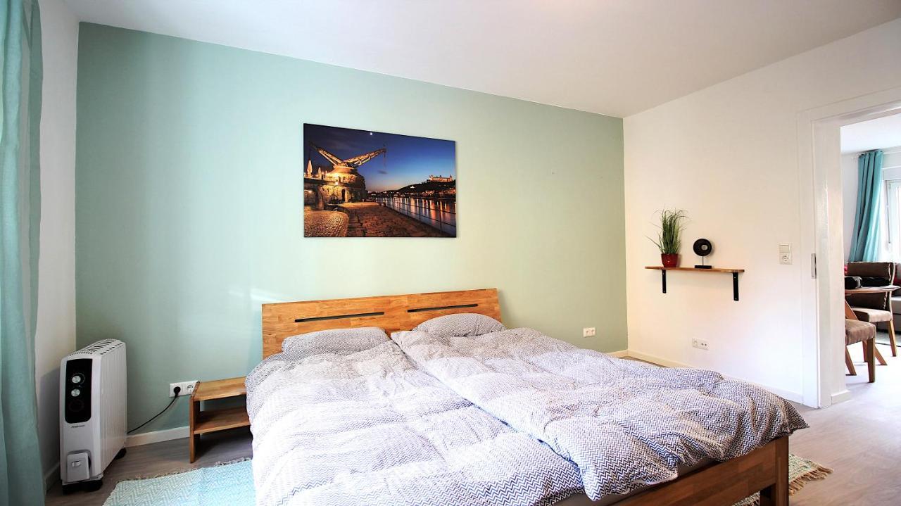 Helle und geräumige 3-Zimmer-Wohnung Würzburg Exterior foto